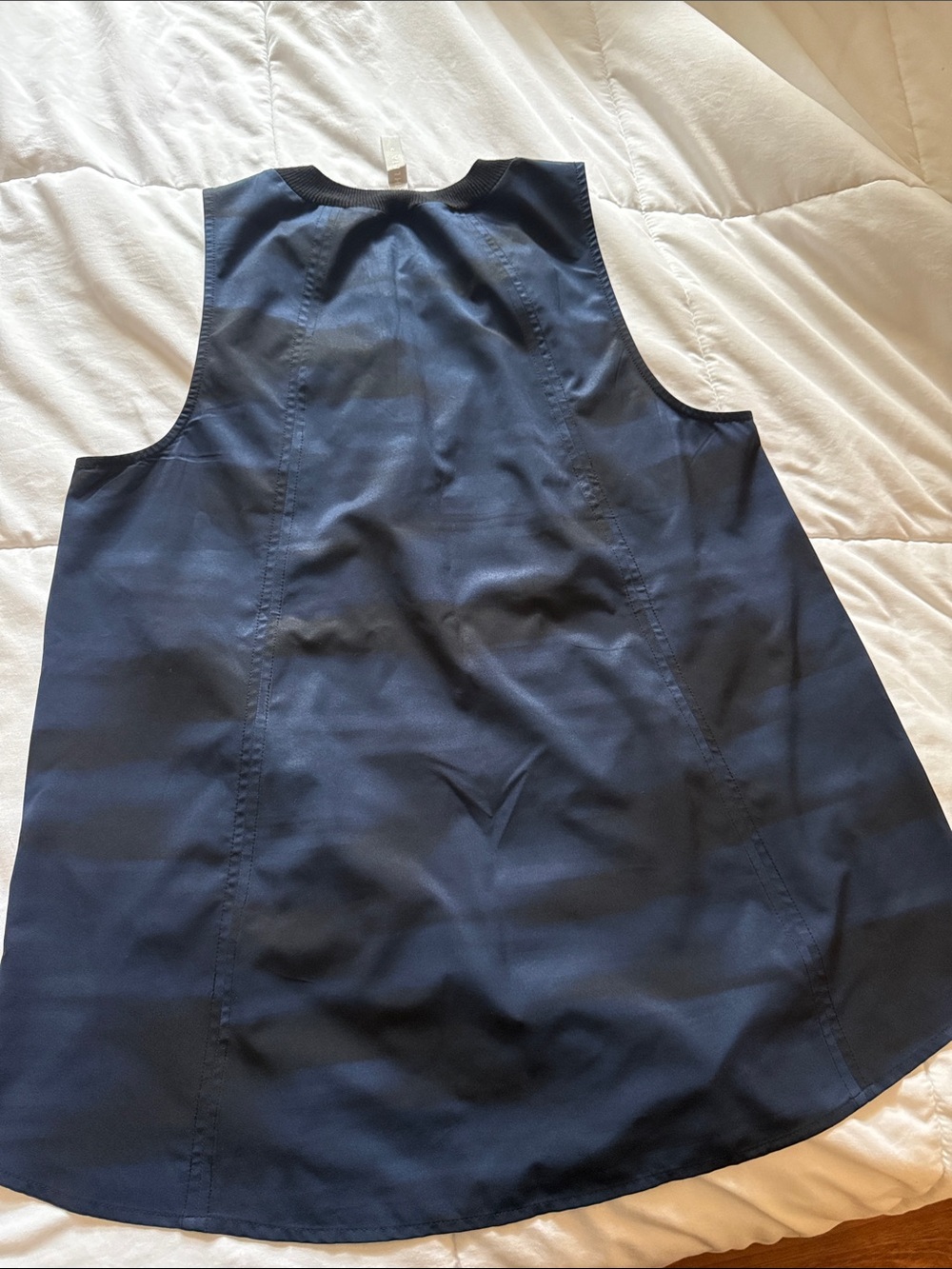 Athleta Women’s Navy Sleeveless Round-Neck Tank Top - Picture 7 of 8